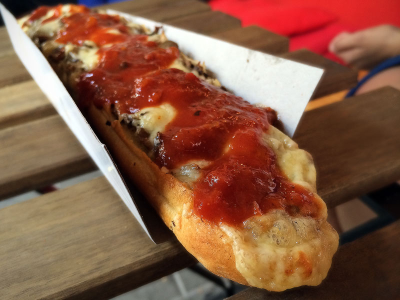 Polen: Zapiekanka (Pilz-Baguette)